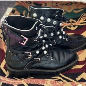 Black pearl decorated lace up boots